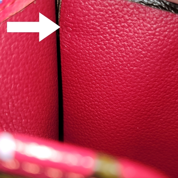 Vuitton Cherries Sac Plat - Picture 9 of 15